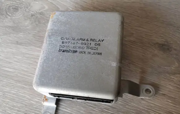Isuzu Trooper Alarm control unit/module 897167-9921 30150050