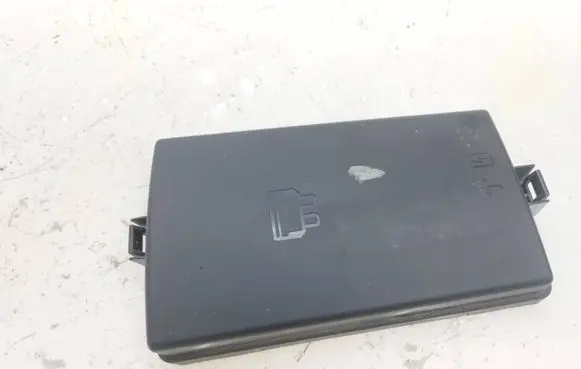 Seat Leon (5F) Fuse box cover 5Q0937132A
