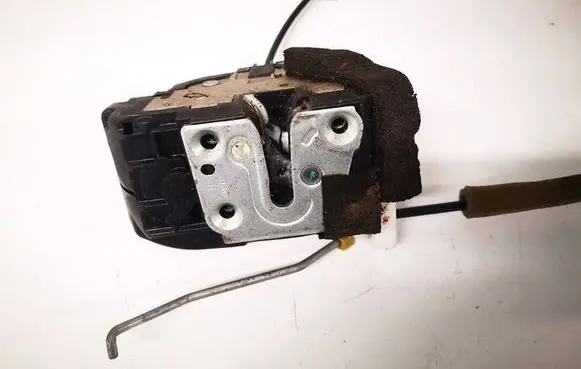 Nissan Micra Front door lock 
