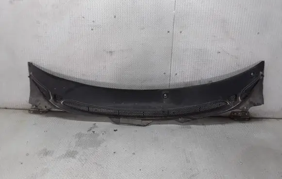 Volvo V70 Wiper trim