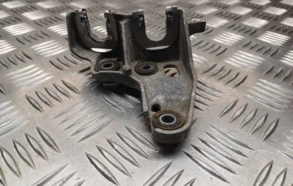 Hyundai i30 Gear shift cable bracket INZI1 INZI