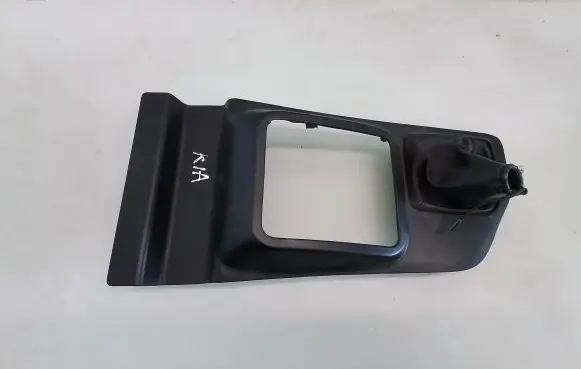 KIA Sportage Gear shifter surround trim plastic 991129