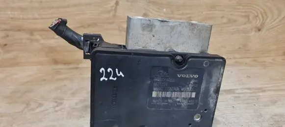 Volvo V70 ABS Pump 8671224