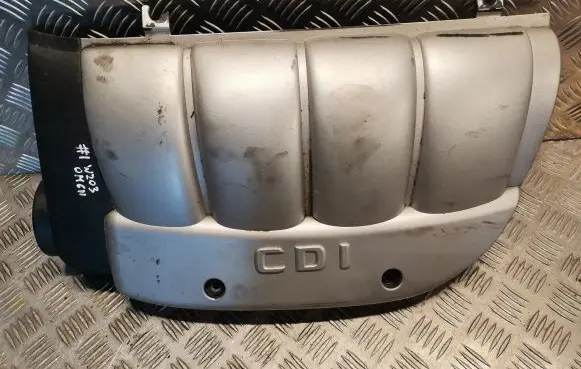 Mercedes-Benz C W203 Engine cover (trim) 6110101167
