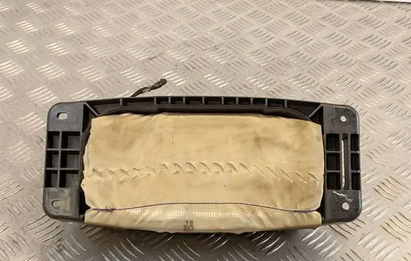Mercedes-Benz CLA C117 X117 W117 Passenger airbag A1768600002 618237602 48713810700