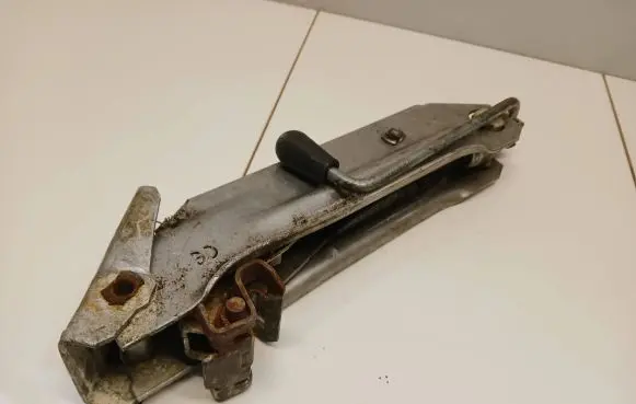Audi A3 S3 8P Lift Jack 8L0011031a
