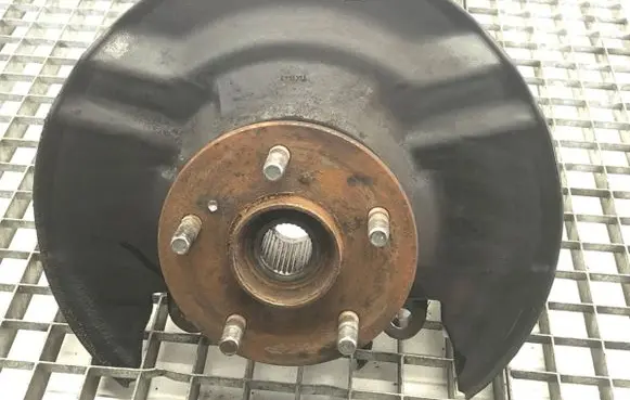 Honda CR-V Front wheel hub spindle knuckle