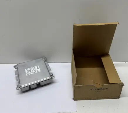 Audi Q7 4M Headlight ballast module Xenon 7PP941572AC