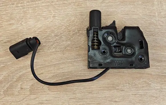 Audi A7 S7 4G Engine bonnet/hood lock/catch 4G0823509C