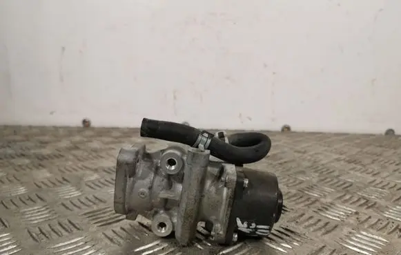 Subaru Forester SJ EGR valve 79772AA780