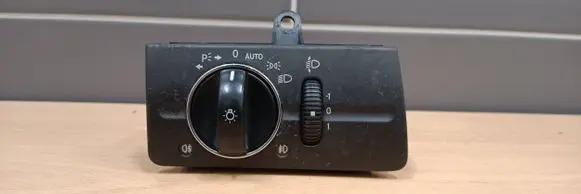 Mercedes-Benz E W211 Light switch 2115450904 04056025