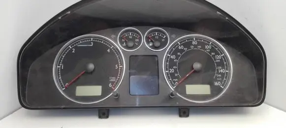 Volkswagen Sharan Speedometer (instrument cluster) 7M3920920H