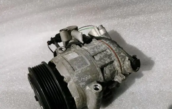 Skoda Roomster (5J) Air conditioning (A/C) compressor (pump) 6Q0820808C
