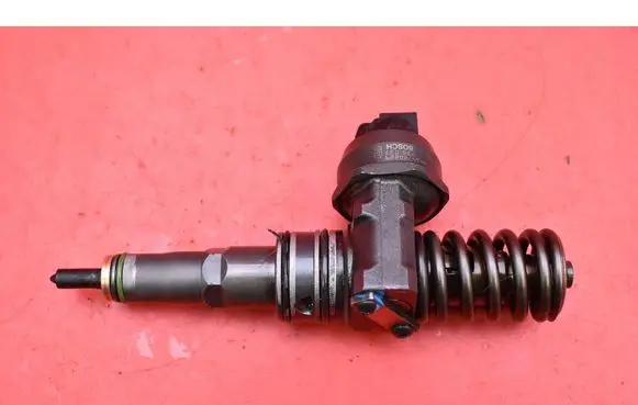 Audi A4 S4 B7 8E 8H Fuel injector 038130073BJ