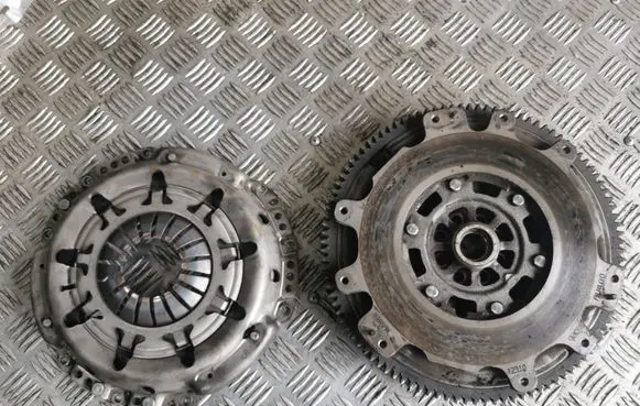 Nissan Almera N16 Clutch set kit