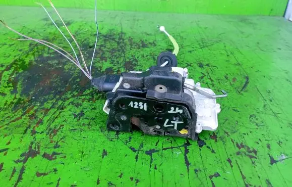 Audi A3 S3 8P Rear door lock