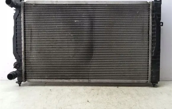 Volkswagen PASSAT B5.5 Coolant radiator