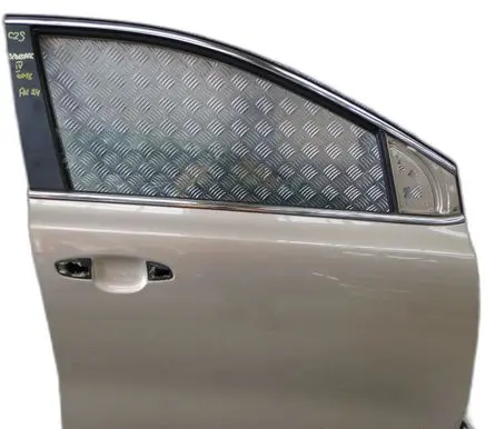 KIA Sportage Front door 