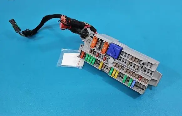 BMW 5 G30 G31 G38 Fuse box set 935031302 IMPRK1593284