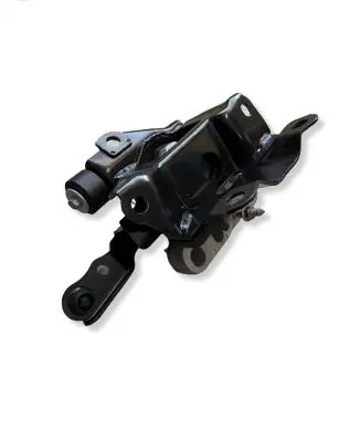 Toyota Yaris Cross Engine mount bracket E2482