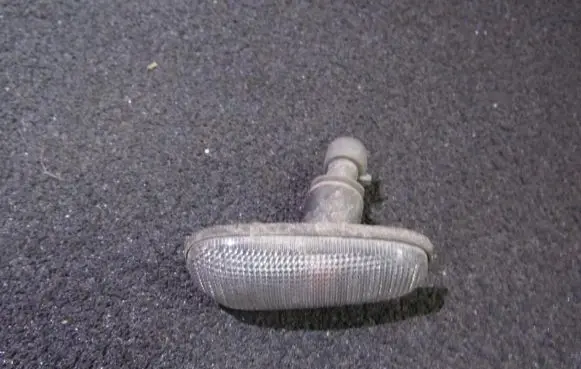 Opel Zafira A Front fender indicator light