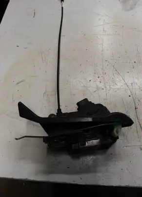 Renault Trafic III (X82) Front door lock 