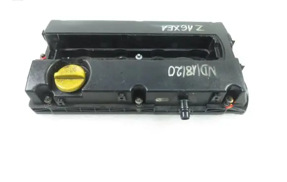 Opel Zafira B Rocker cam cover 55556284