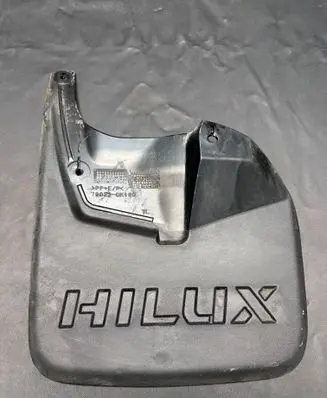 Toyota Hilux VIII Front mudguard 766220K160