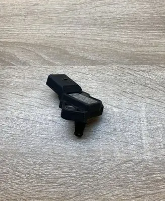 Volkswagen PASSAT B6 Air pressure sensor 038906051C 0281002401