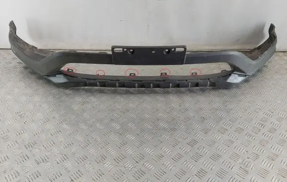 Front bumper lip