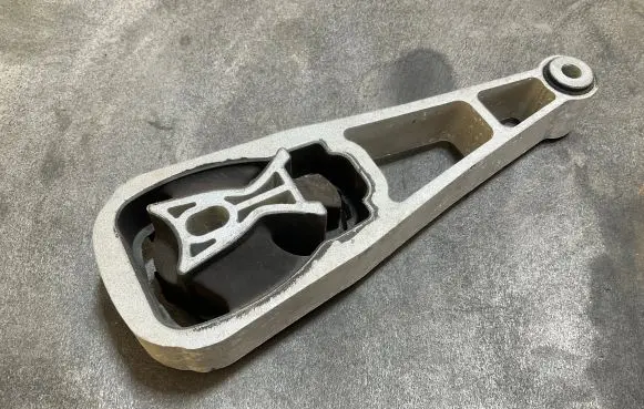 Land Rover Evoque II Engine mount bracket K8D26R082AB