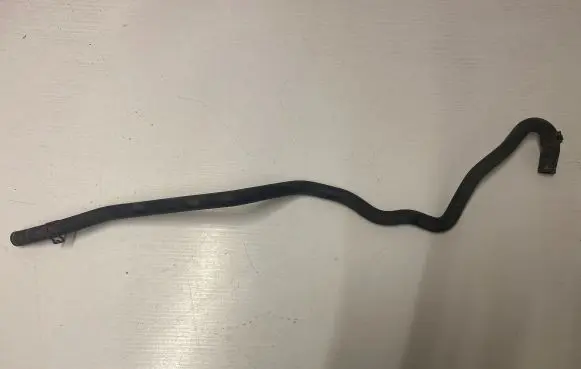 Volkswagen PASSAT B6 Engine coolant pipe/hose 3C0122447a