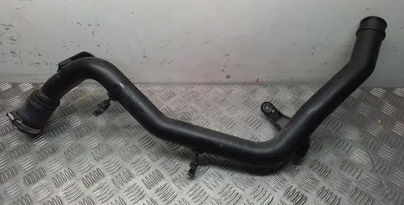 Audi Q7 4L Intercooler hose/pipe 7L6145795