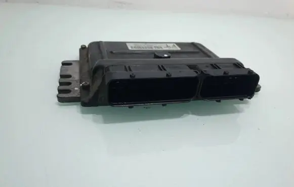 Nissan Micra Engine control unit/module MEC37320