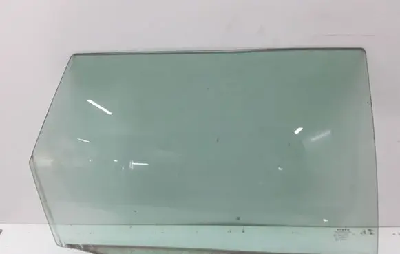 Volvo V50 Rear door window glass