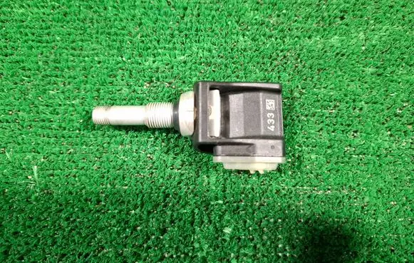 Mercedes-Benz E W213 Tire pressure sensor A0009052102