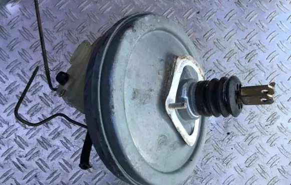 Mercedes-Benz E W124 Brake booster 0044301630