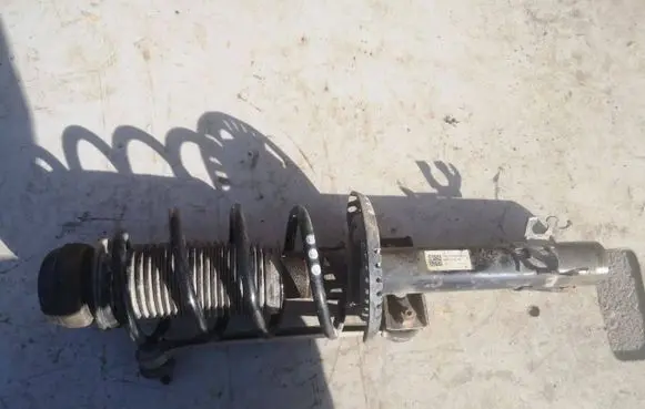 Seat Toledo IV (NH) Front shock absorber/damper 6R0413031BF