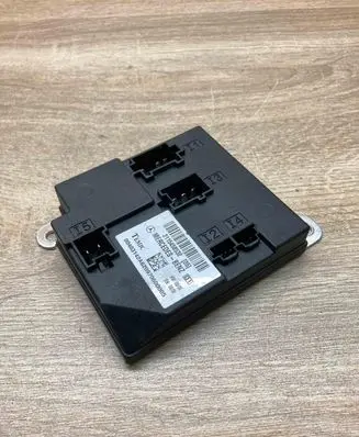 Mercedes-Benz E W211 SAM control unit 2115458532