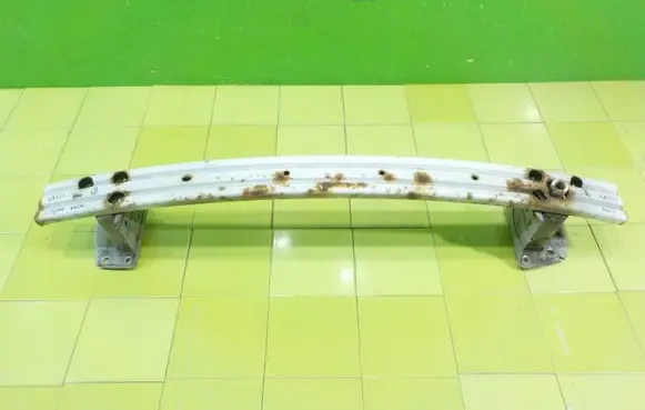 Nissan Juke I F15 Front bumper foam support bar PRZOD