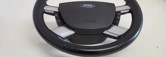 Ford Focus C-MAX Steering wheel C8S47