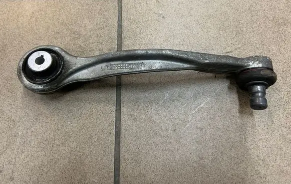 Audi Q7 4M Front control arm 4M0407510B