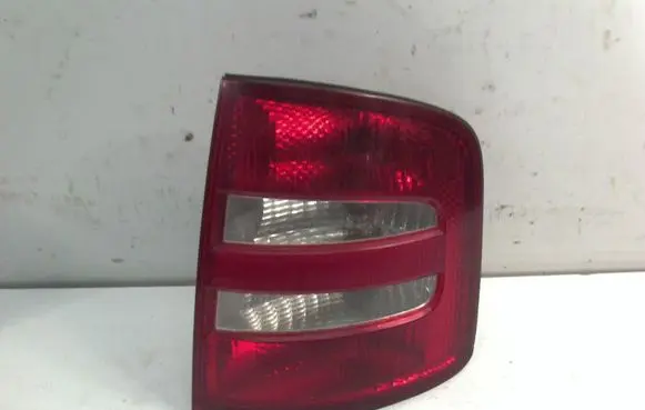 Skoda Fabia Mk1 (6Y) Rear/tail lights 6Y9945096B