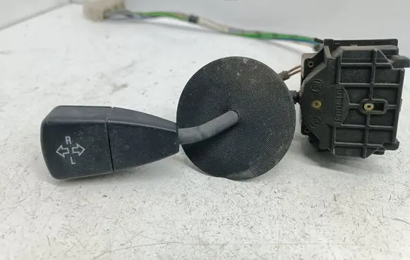 BMW Z3 E36 Indicator stalk 8360907 61318360907
