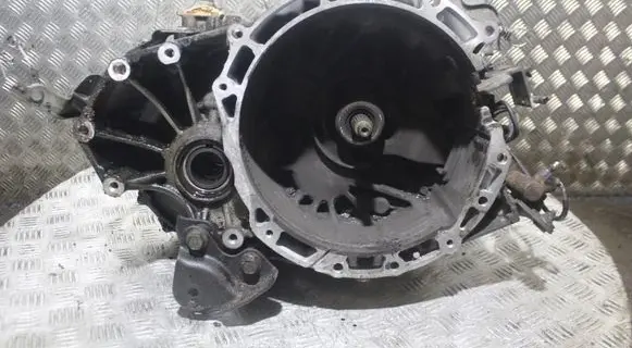 Manual 6 speed gearbox