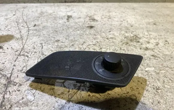Skoda Octavia Mk2 (1Z) Wing mirror switch 1Z1959565E