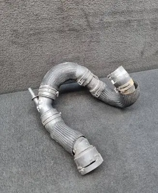 Engine coolant pipe/hose