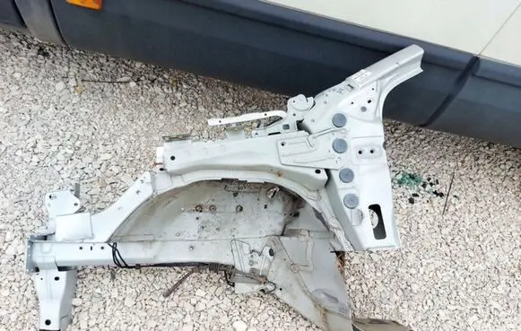 Citroen C4 II Front side member 