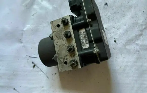 Mercedes-Benz E W212 ABS Pump A2124313512 0265951614 2124313512
