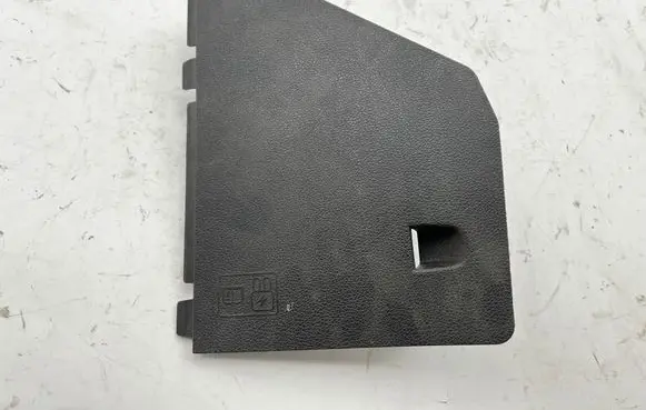 Ford Mustang V Fuse box cover AR3363020C62